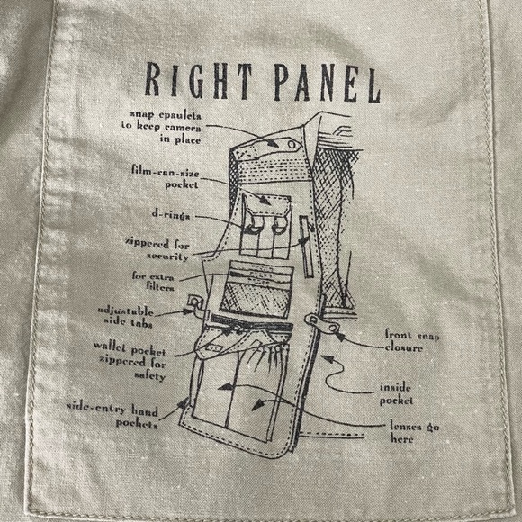 SOLD‼️ BANANA REPUBLIC Safari Cargo Vest - Picture 4 of 8